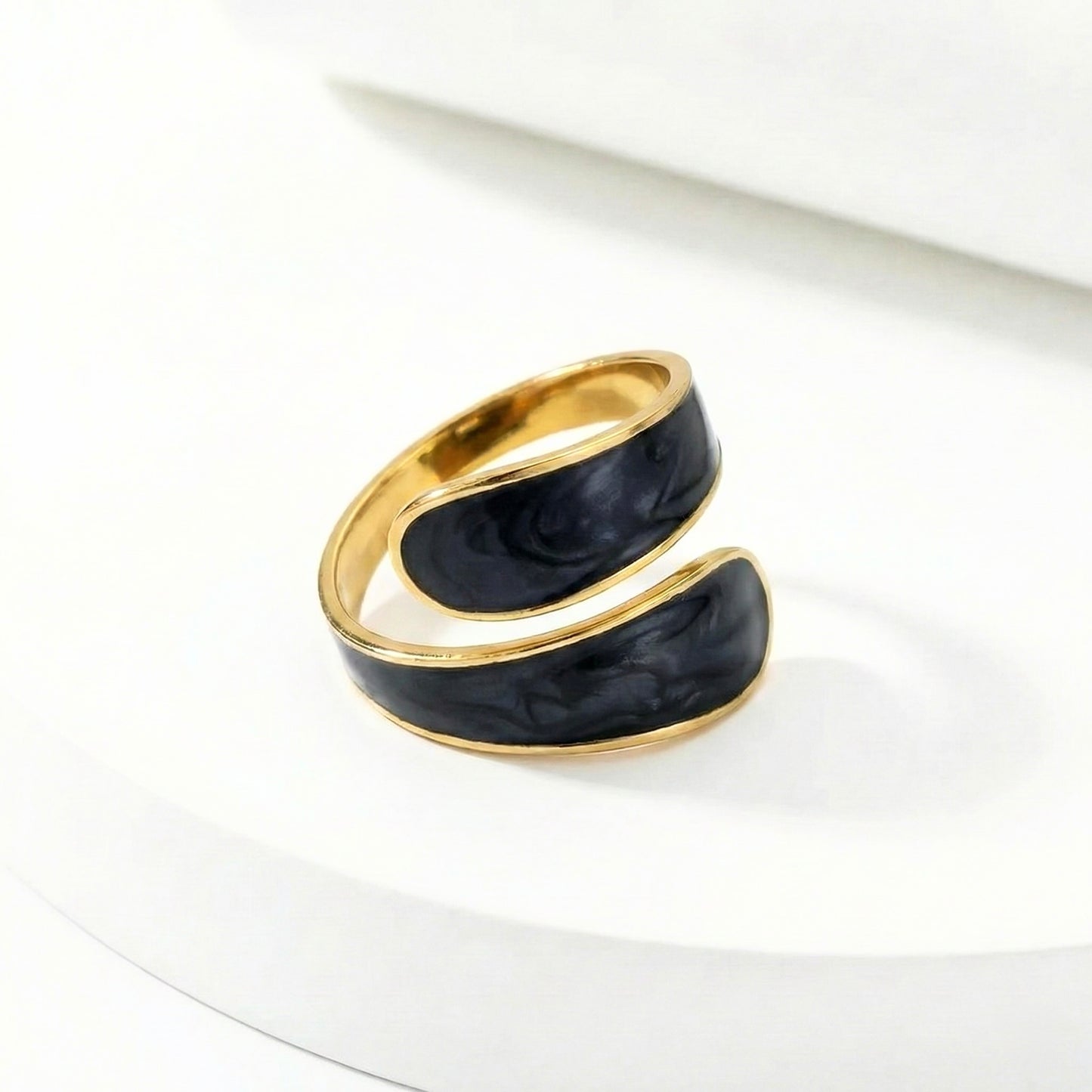 Ivora Enamel Ring