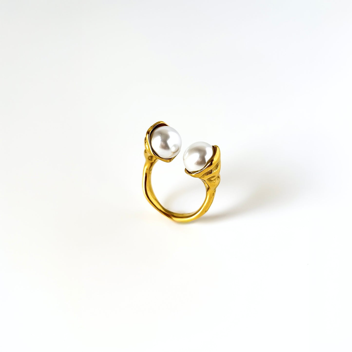 Lunara Pearl Ring