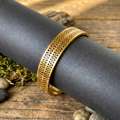 Zahara Gold Cuff