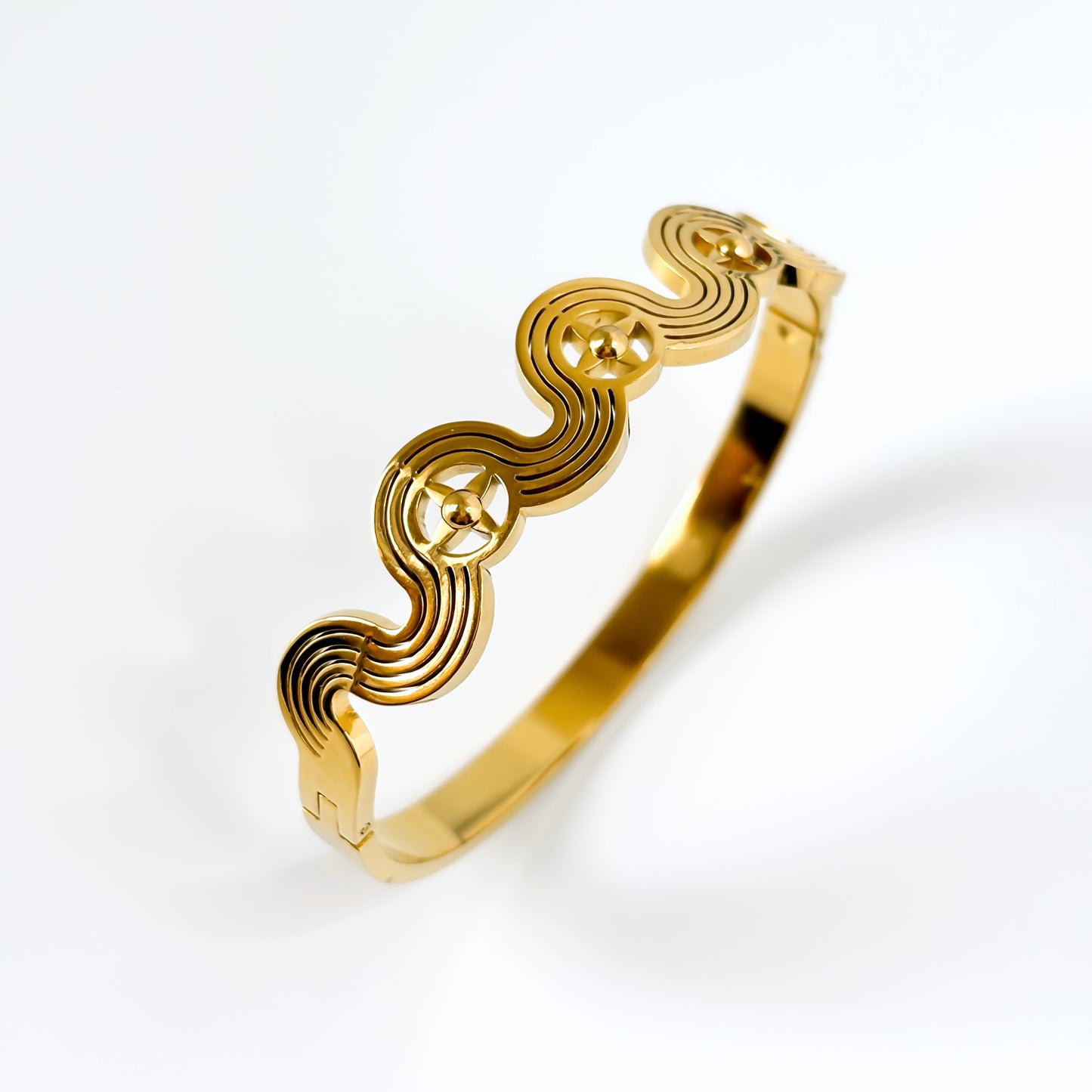 Orrina WaveStar Bangle