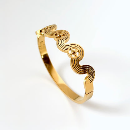 Orrina WaveStar Bangle