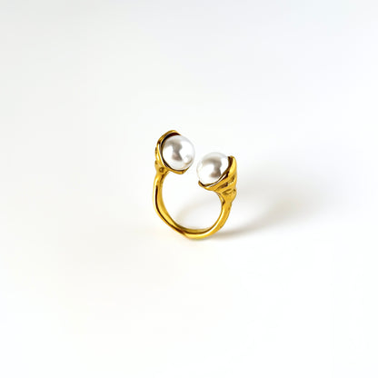 Lunara Pearl Ring
