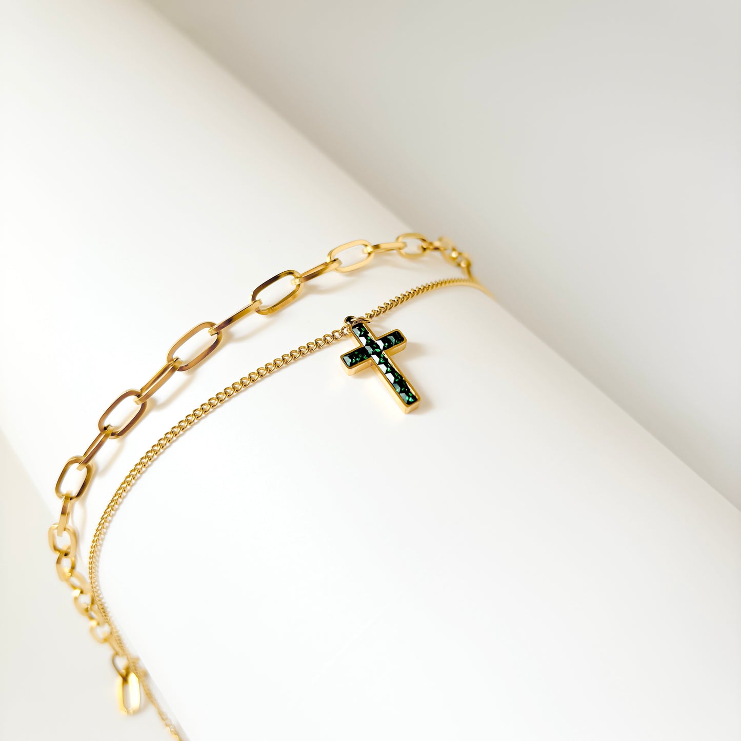 Auren Link Cross Necklace