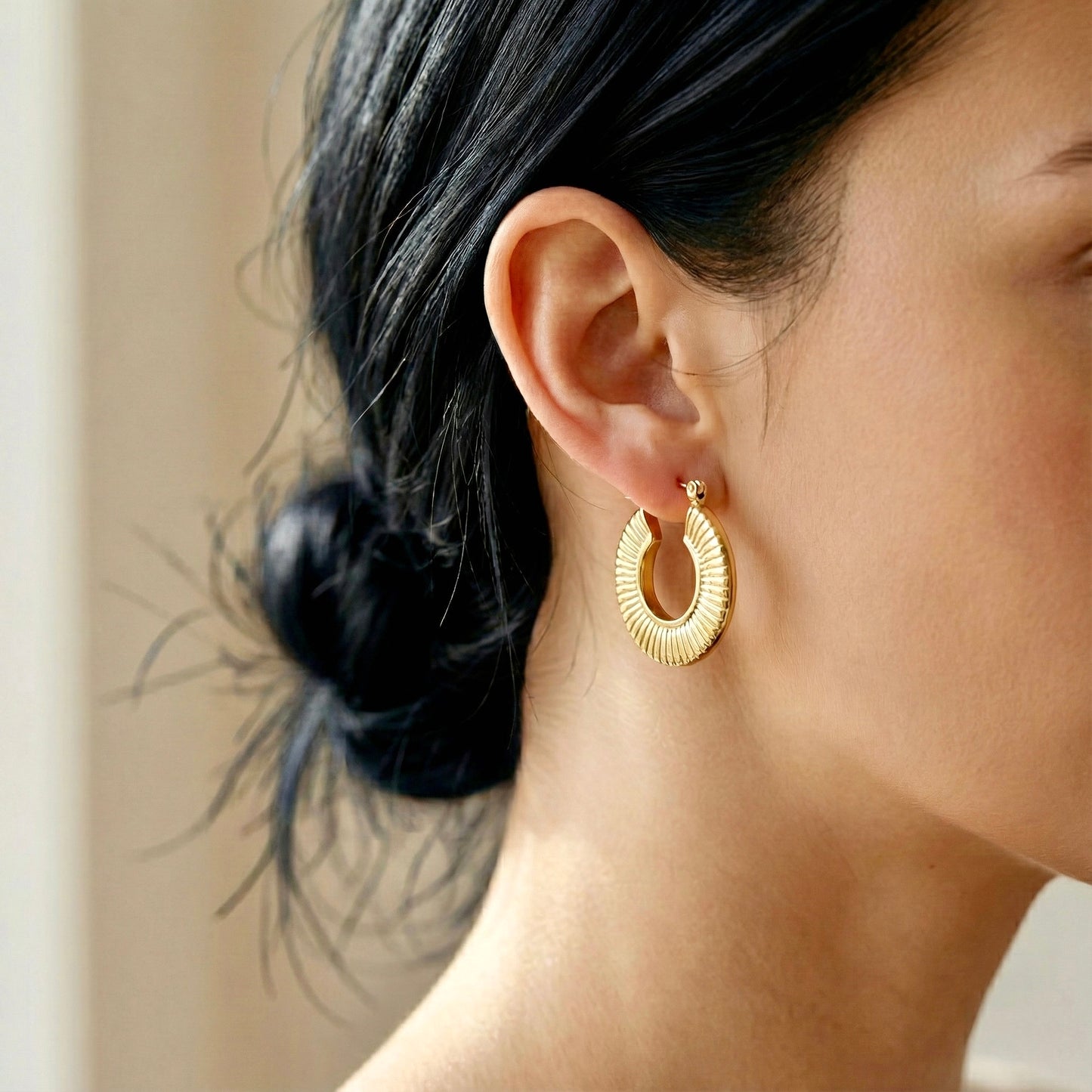 Inaaya Textured Hoops