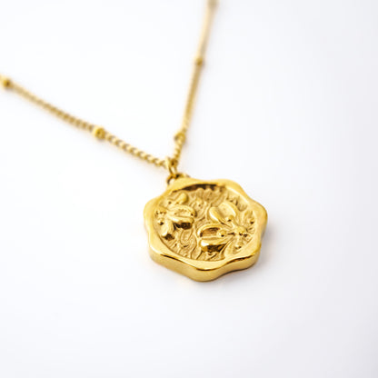 Alina Floral Necklace