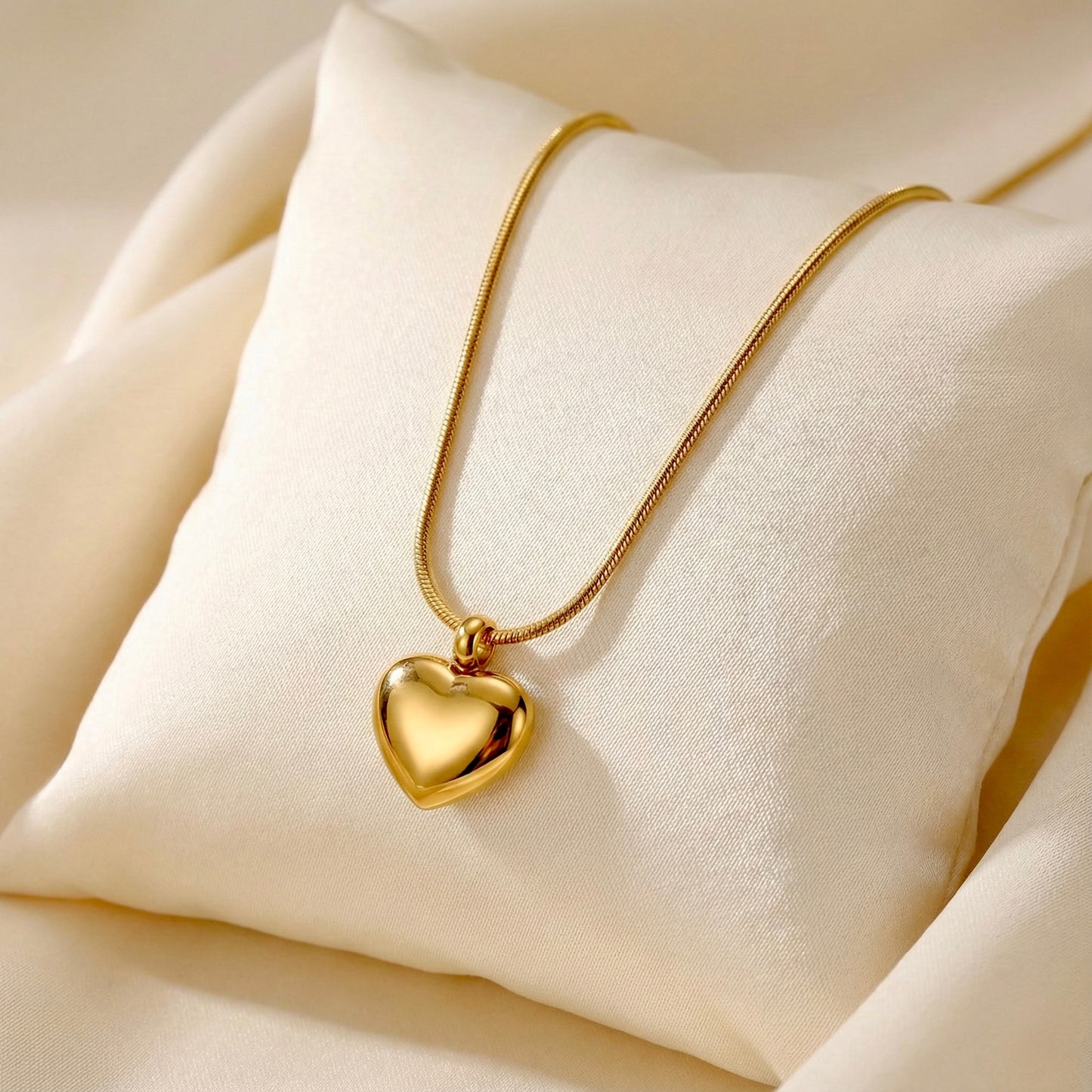 Amora Heart Pendant Necklace