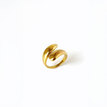 Veyla Curve Ring