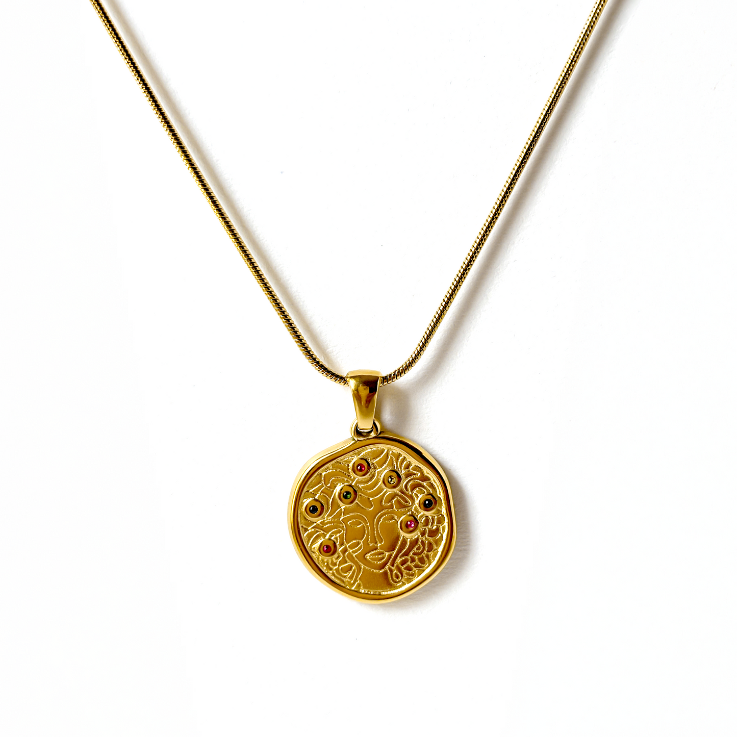Nerina Pendant Necklace