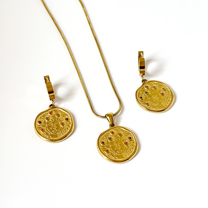Nerina Pendant Necklace