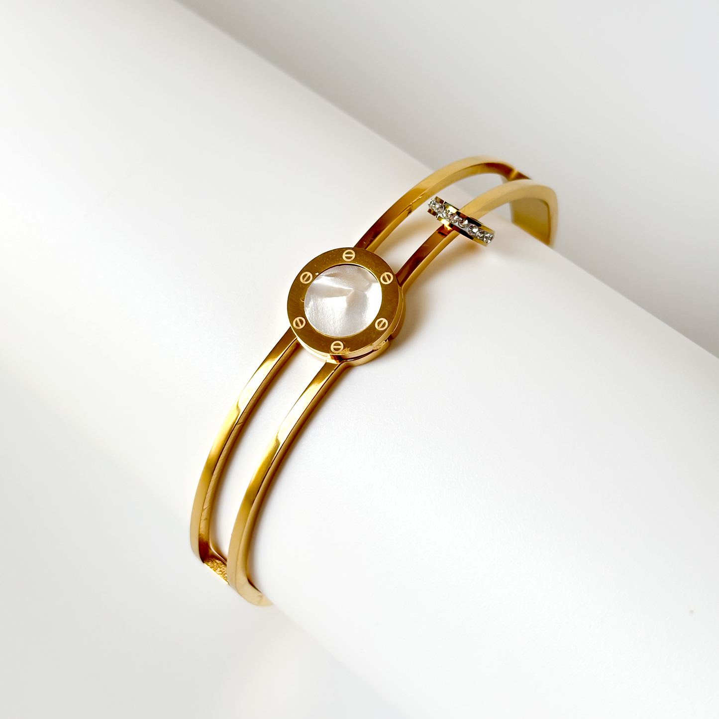 Celestia Orbit Cuff