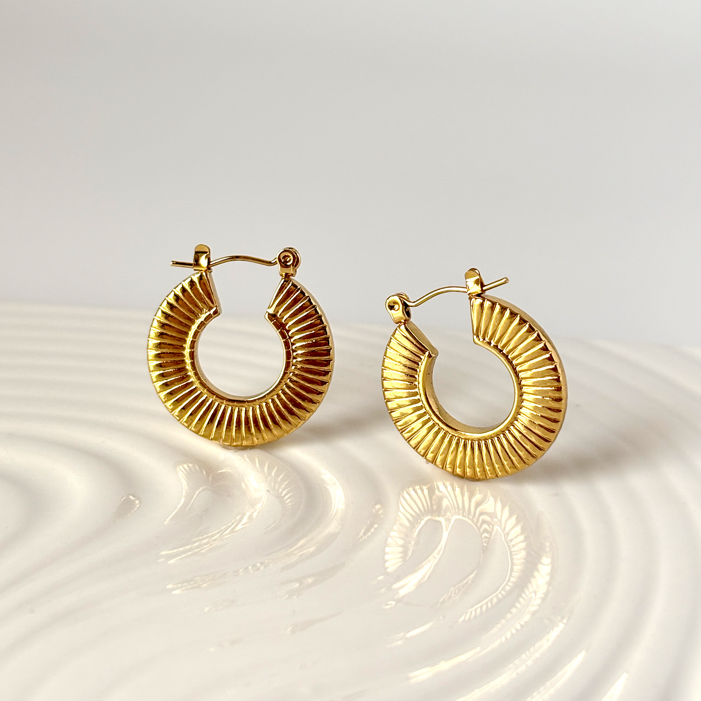 Inaaya Textured Hoops